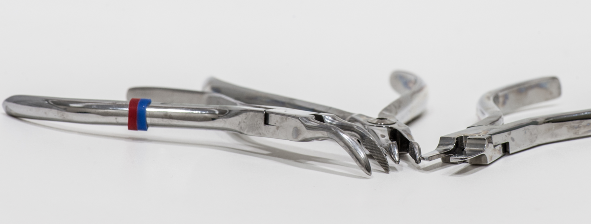 Dr. Santiago Arias - CLÍNICA DENTAL