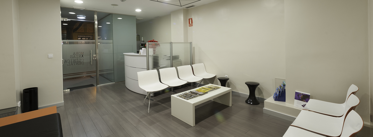 Dr. Santiago Arias - CLÍNICA DENTAL