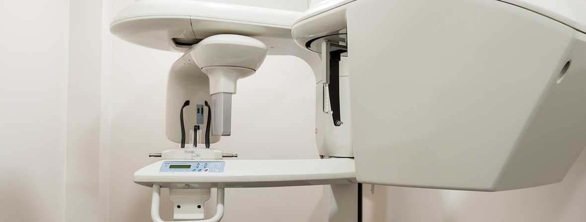 Dr. Santiago Arias - CLÍNICA DENTAL